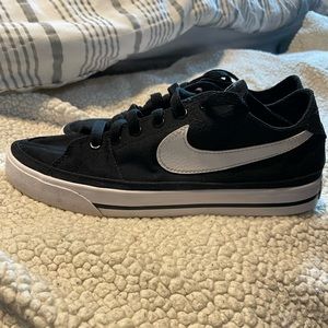 Nike low top sneakers